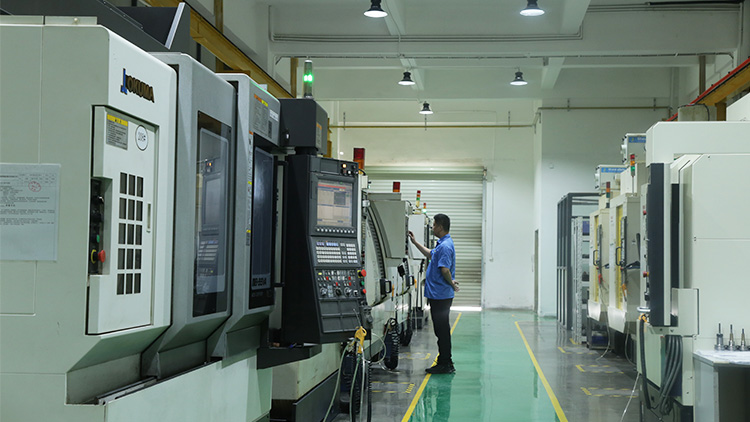 How to operate the gear reducer when changing the lubricating oil